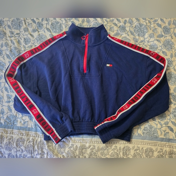 Tommy Hilfiger navy blue and red quarter zip sweatshirt‎ - Picture 1 of 3